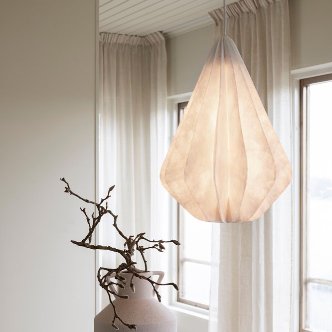 Zewnętrzna lampa wisząca tyvek biała Pinecone Watt Veke